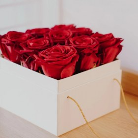Blumenbox rote Rosen Raschle